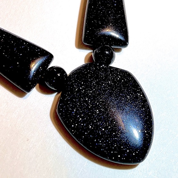 ✨ Sandstone Necklace with Pendant - Picture 2 of 6